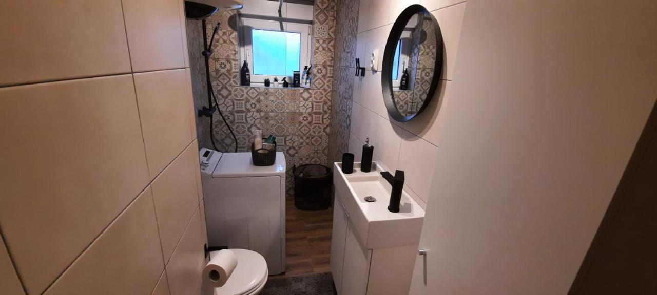 Apartman Twins Self Check In & Self Check Out โอโทชาส ภายนอก รูปภาพ