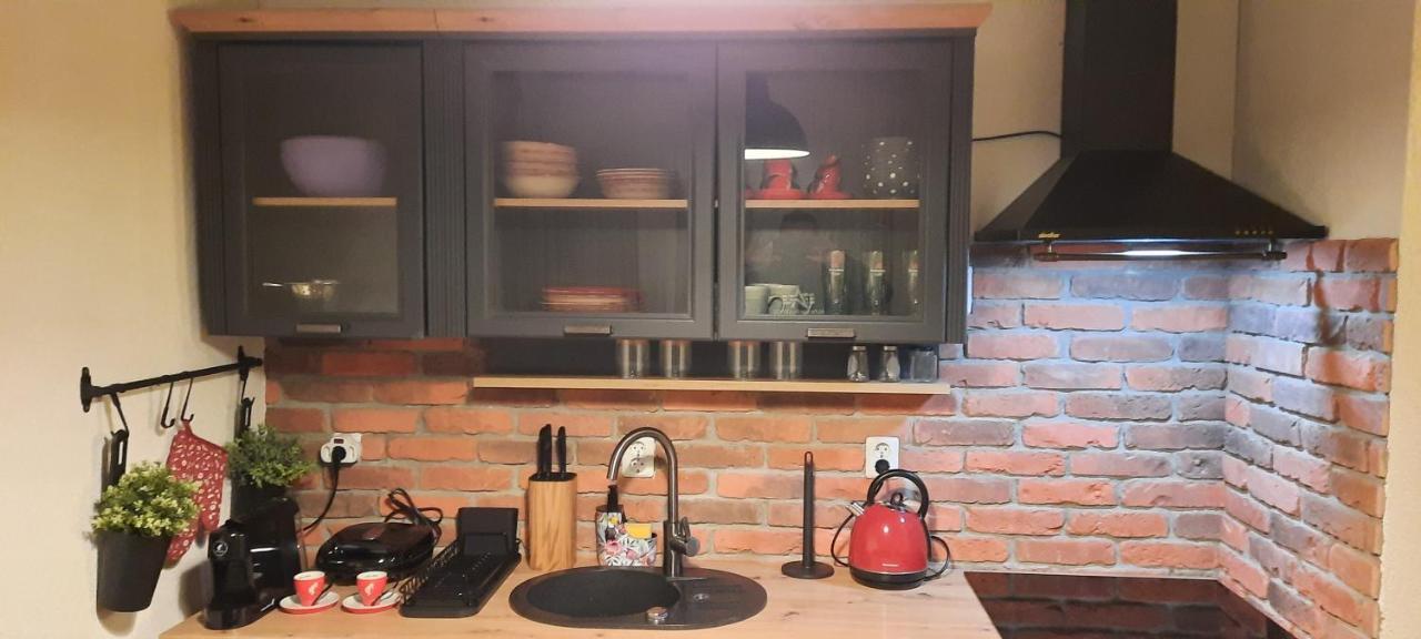 Apartman Twins Self Check In & Self Check Out โอโทชาส ภายนอก รูปภาพ