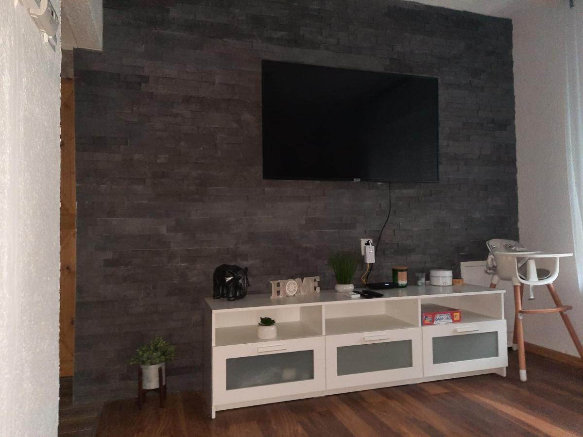 Apartman Twins Self Check In & Self Check Out โอโทชาส ภายนอก รูปภาพ